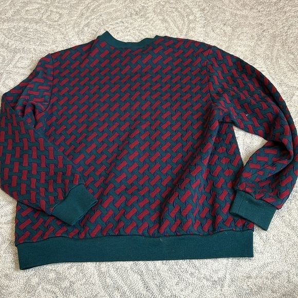 Woman’s Red and Green vintage Sweater Large - Picture 5 of 5
